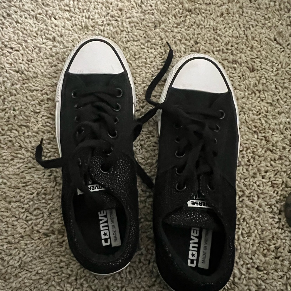 black converse